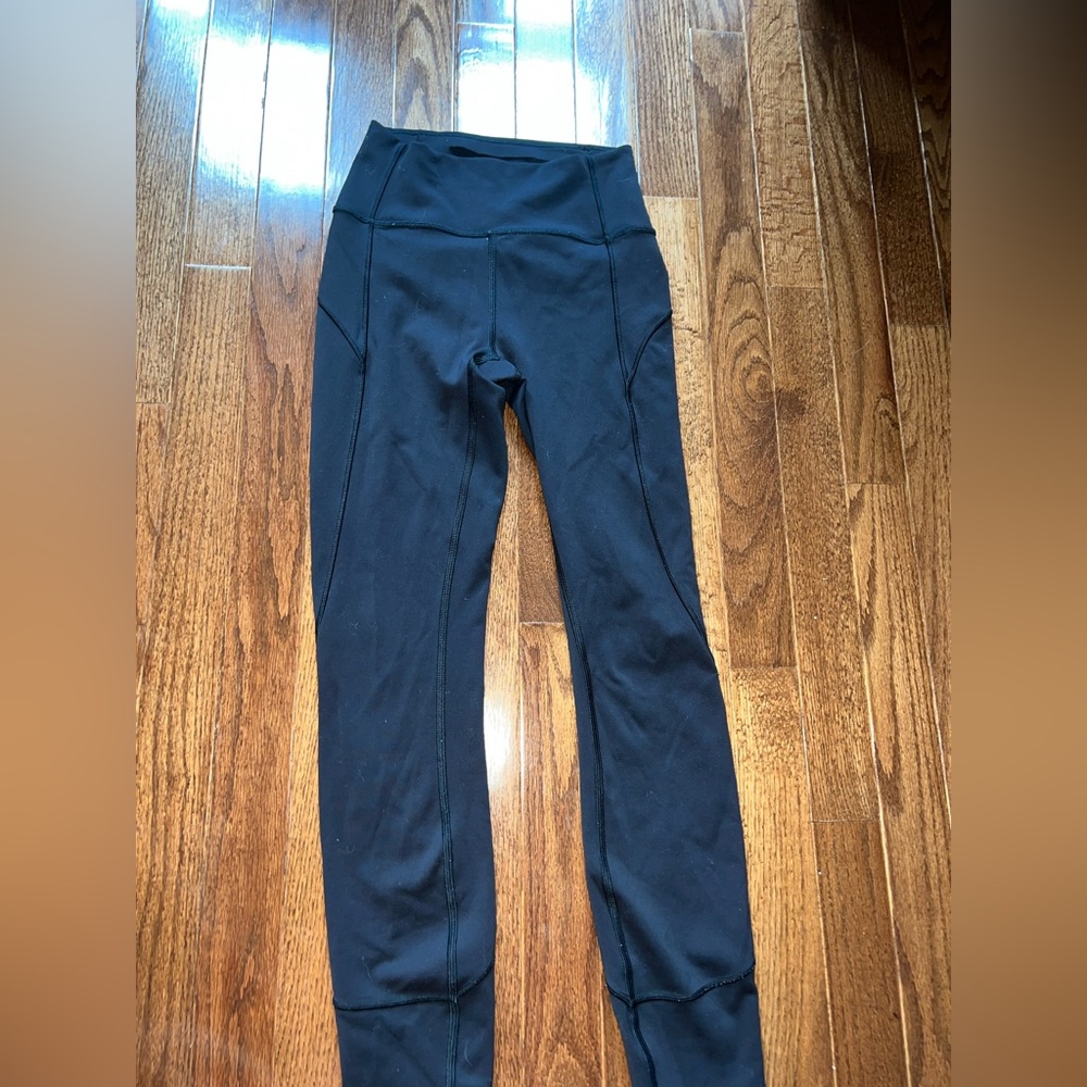 Black Lululemon leggings